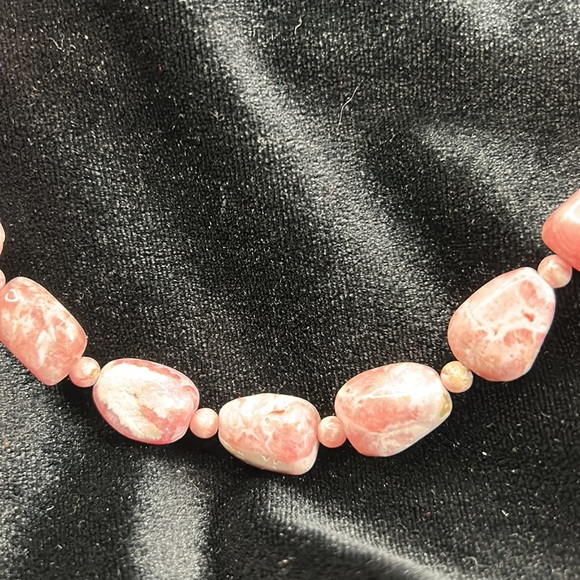 #42 Vintage Genuine Pink Lace Agate Necklace. Artisan Made - Picture 7 of 11